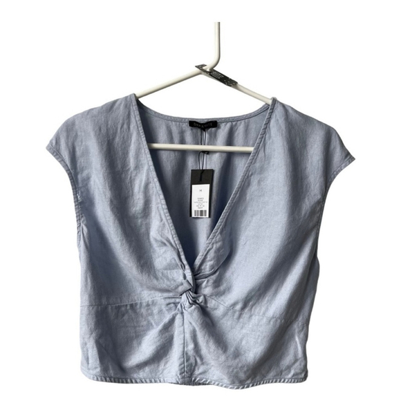 Dynamite linen blend Light Blue Knot Front crop Top NWT size medium - Picture 2 of 8